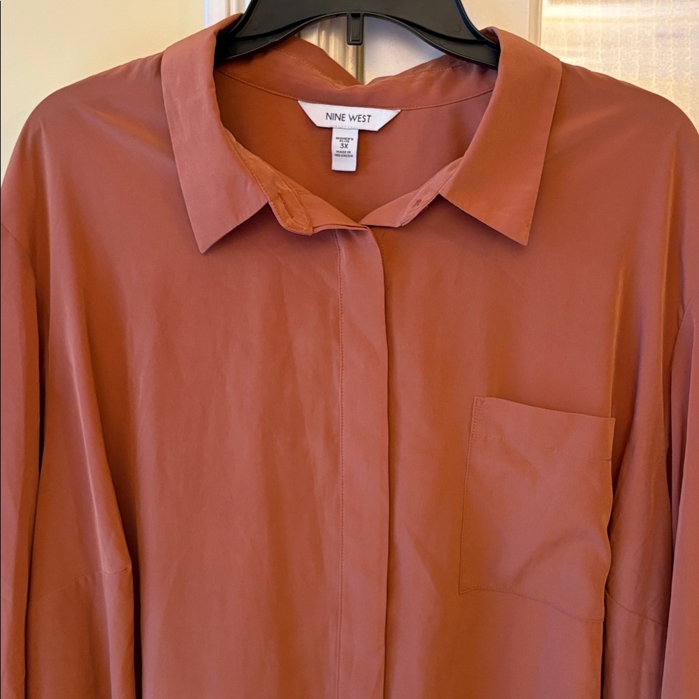 NWOT 3X West Terracotta Button-Up Blouse